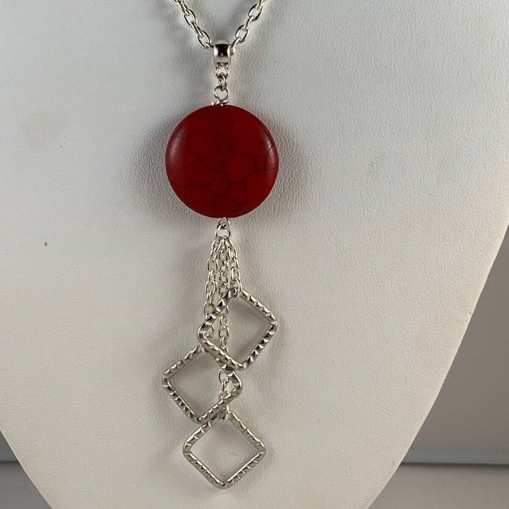 Silver Tone Necklace With Red Magnesite Stone Pendant (NA44)